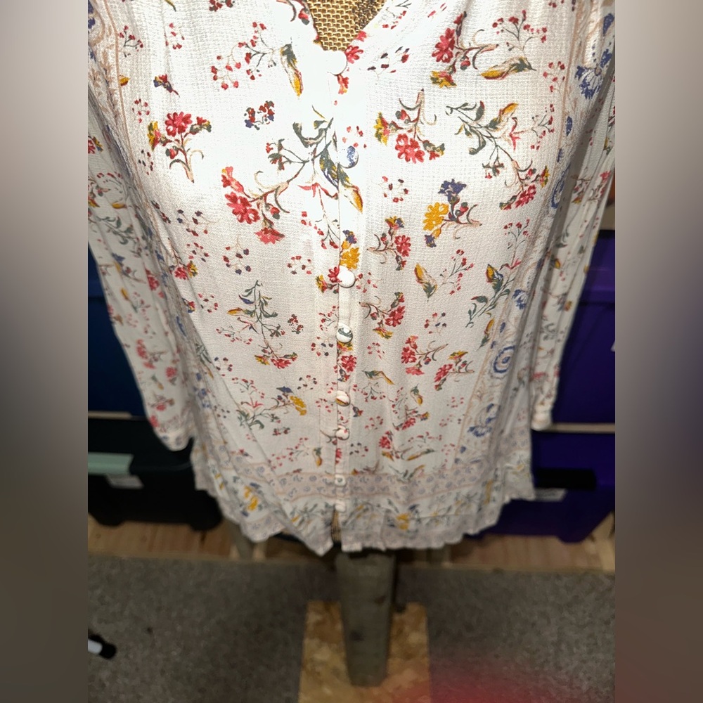 🌸🌼LUCKY BRAND Floral Print Women's Top - Picture 3 of 10
